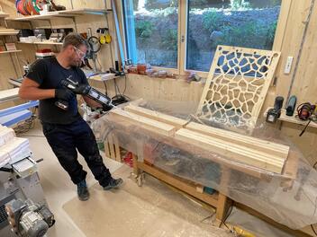 Arbeiten im Keller aus Holz