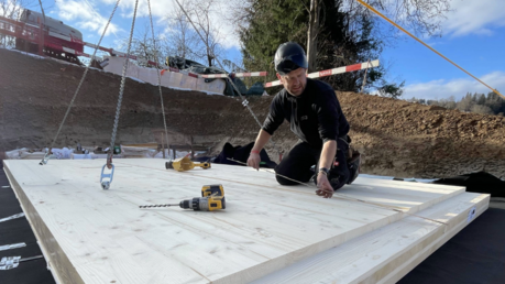 Errichtung eines Kellers aus Holz für ein Einfamilienhaus