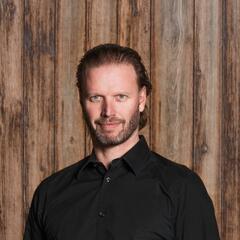 Nik Stuber, Unternehmer